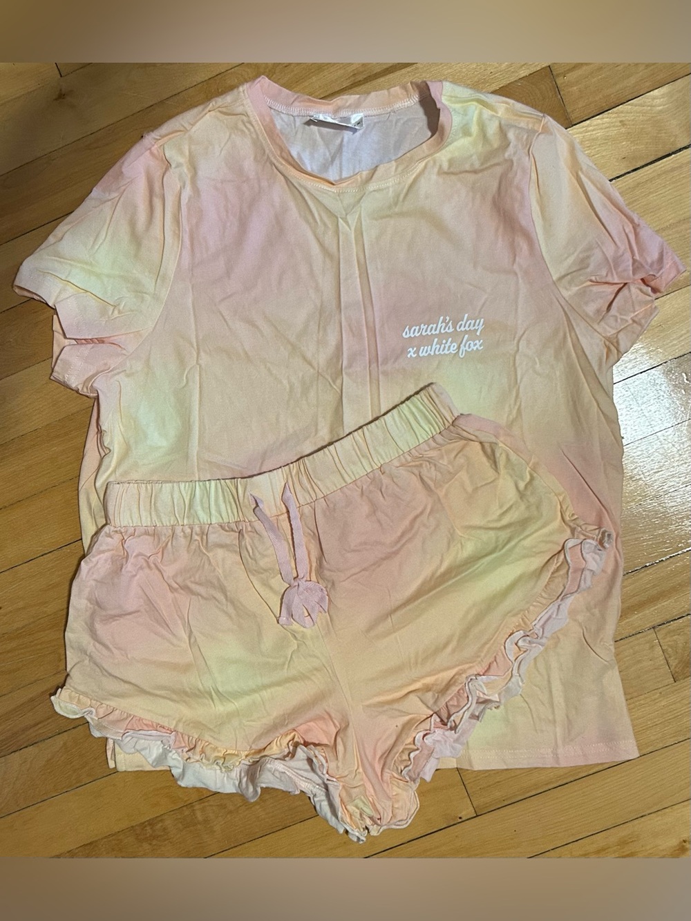 White Fox Boutique x Sarah's Day Dreaming of Summer Pajama Tropical Peach